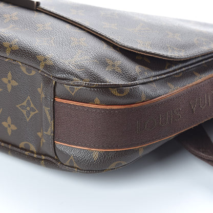 Louis Vuitton Monogram Beaubourg MM Messenger Bag 9 of 9