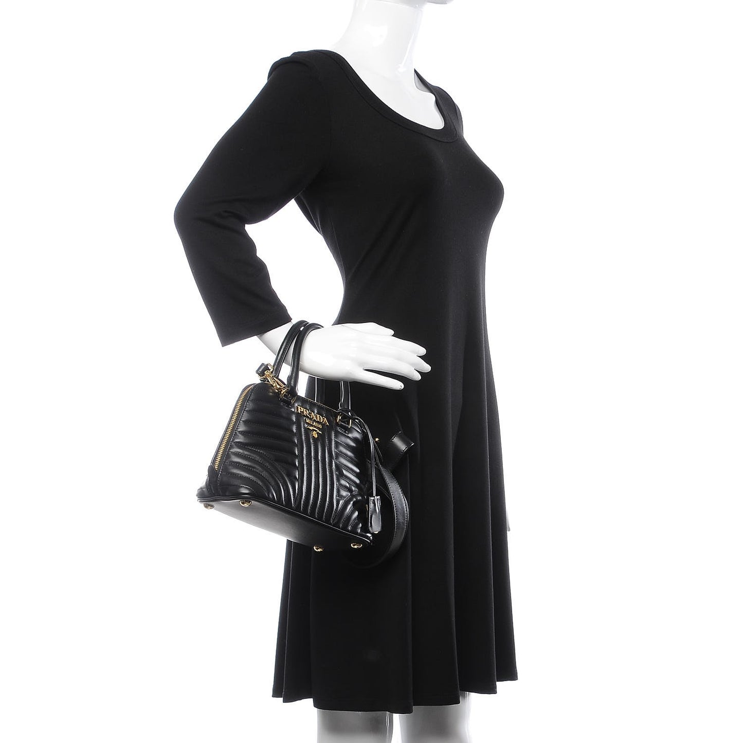 Soft Calfskin Impunture Diagramme Promenade Tote Black