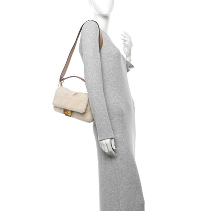 Fendi Shearling Vitello Dolce Macro FF 1974 Baguette White Ice Cuoio Miele Scuro 2 of 11