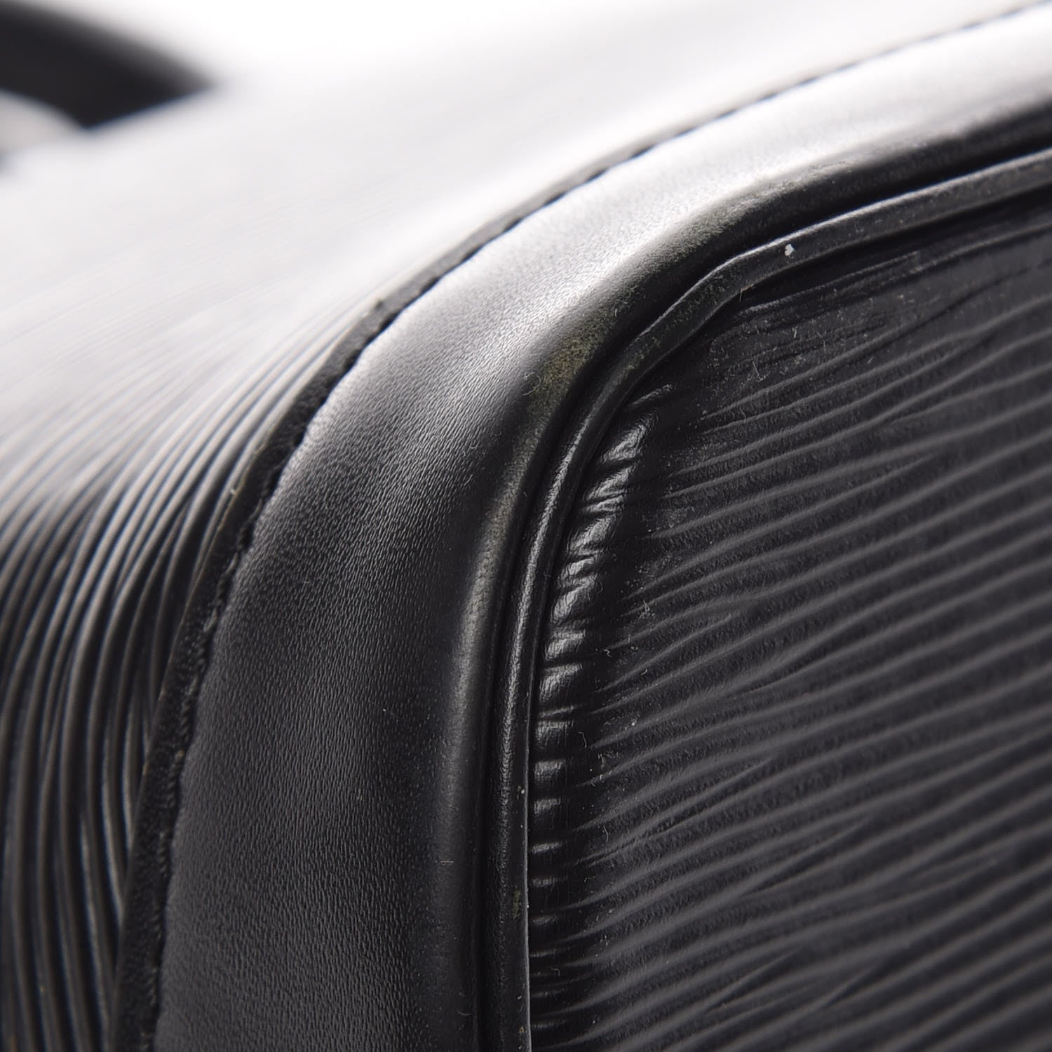 Louis Vuitton Epi Alma PM Black 16 of 18