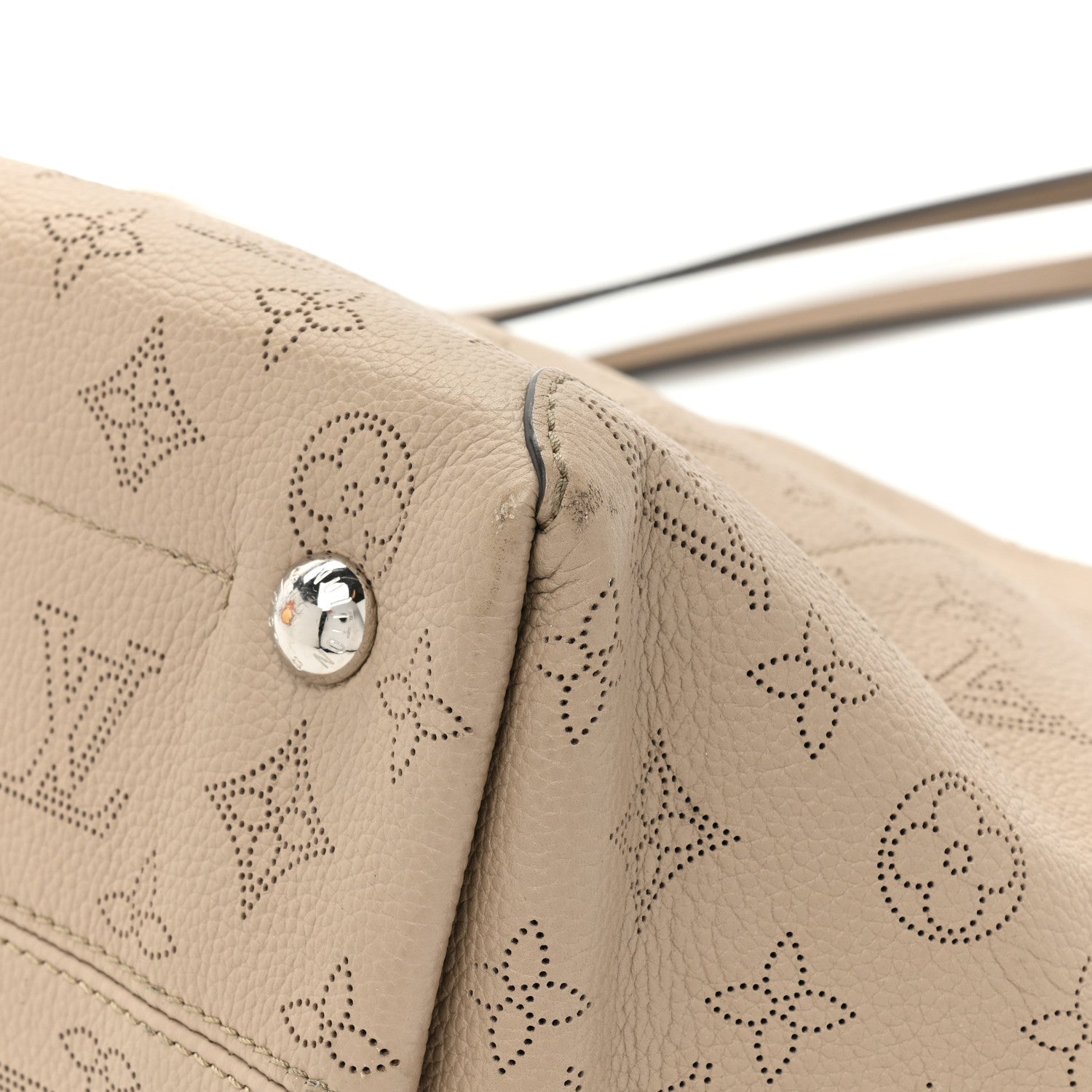 Louis Vuitton Mahina Hina MM Galet 12 of 17