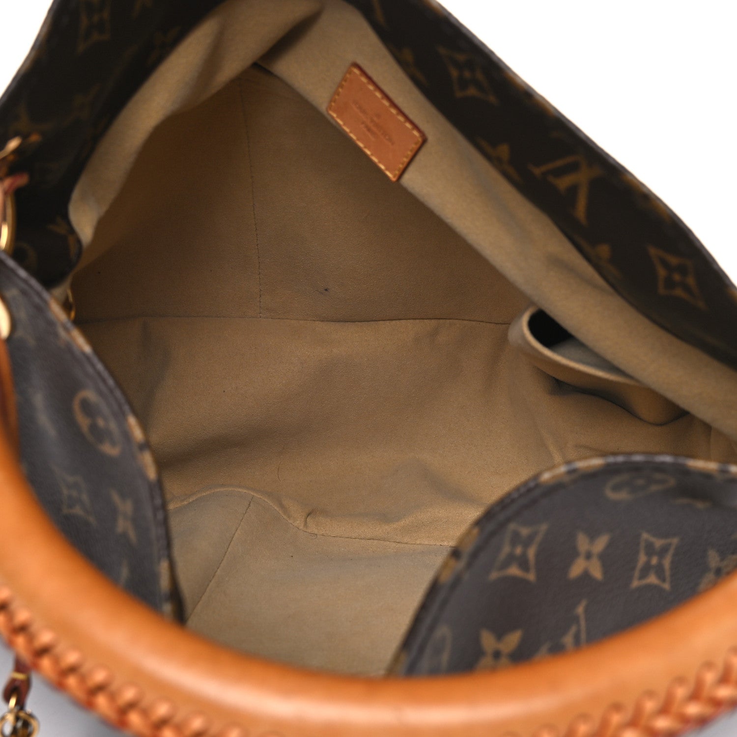 Louis Vuitton Monogram Artsy MM 4 of 14
