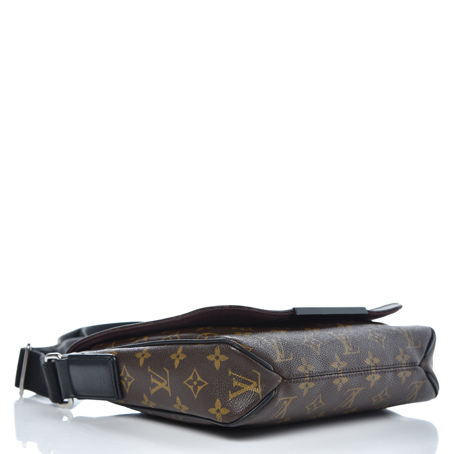 Louis Vuitton Monogram Macassar District PM 4 of 15