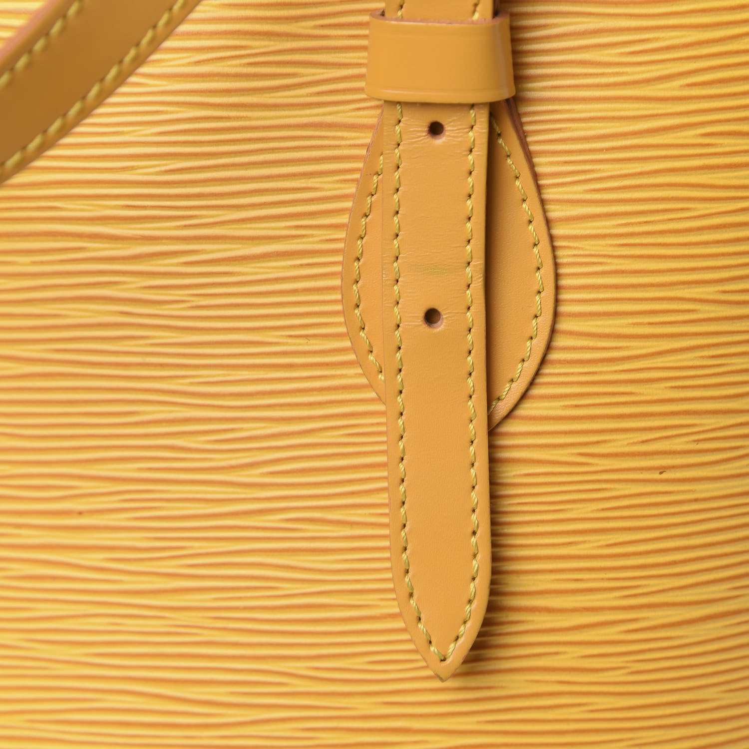 Louis Vuitton Epi Petit Bucket 23 Tassil 8 of 14