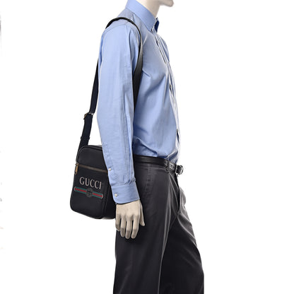 Gucci Grained Calfskin Logo Messenger Bag Black 2 of 9