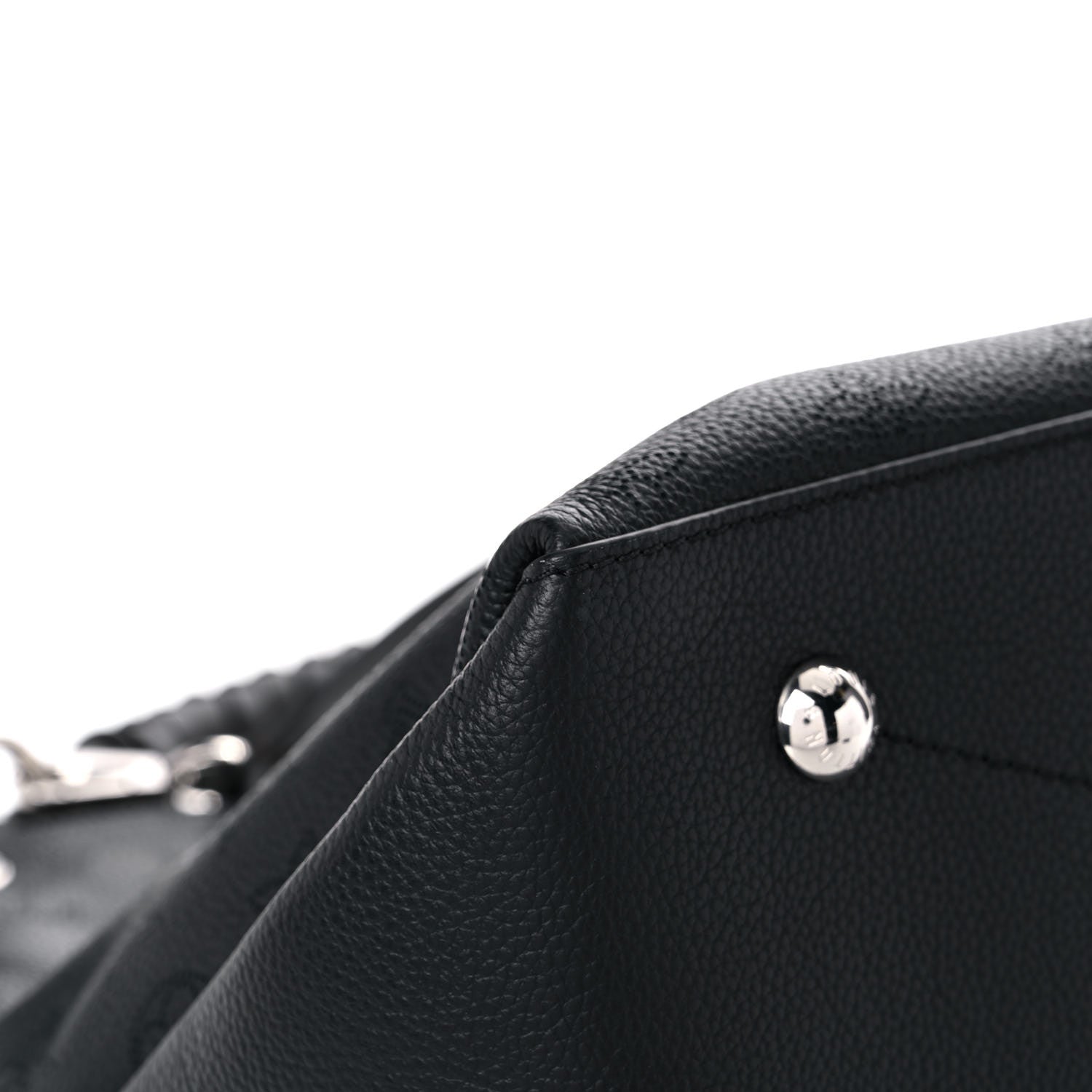 Louis Vuitton Mahina Beaubourg Hobo MM Black 10 of 11