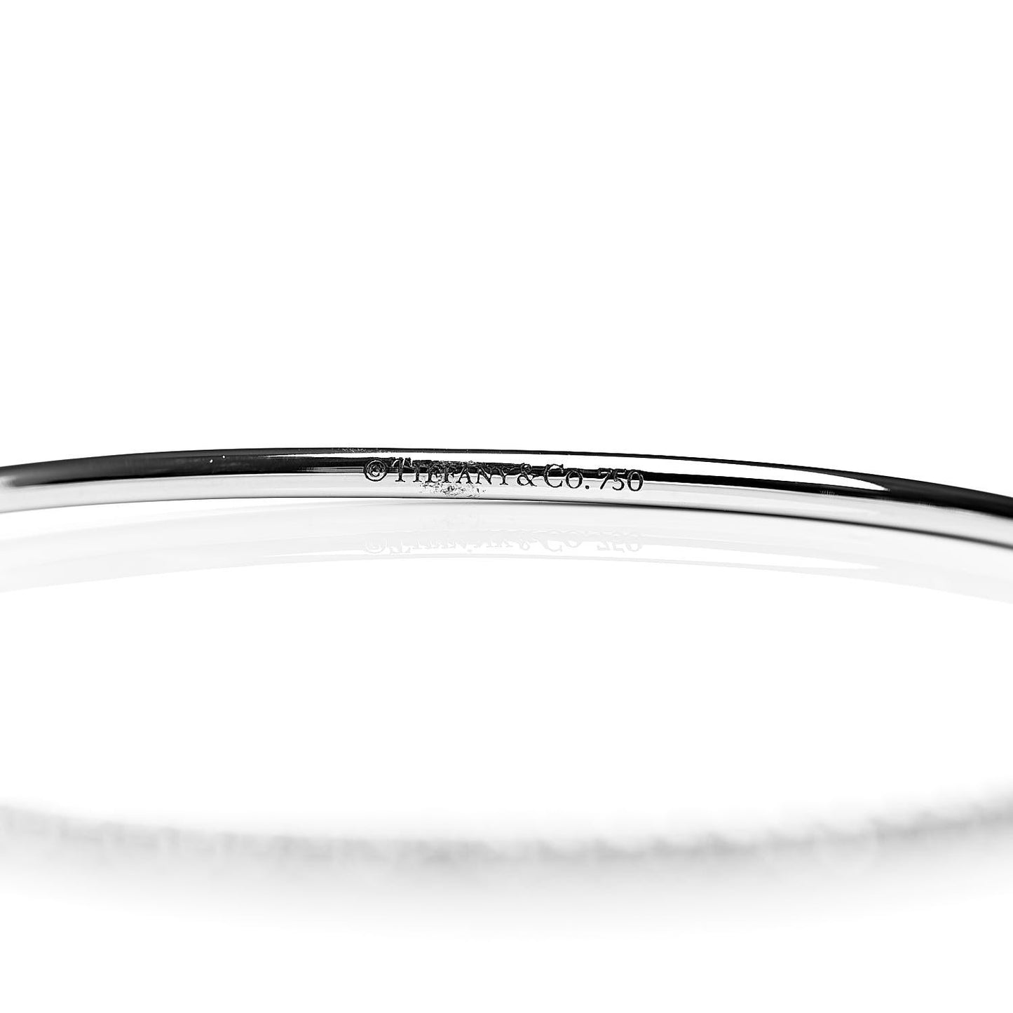 18K White Gold Diamond Metro Hinged Bangle L