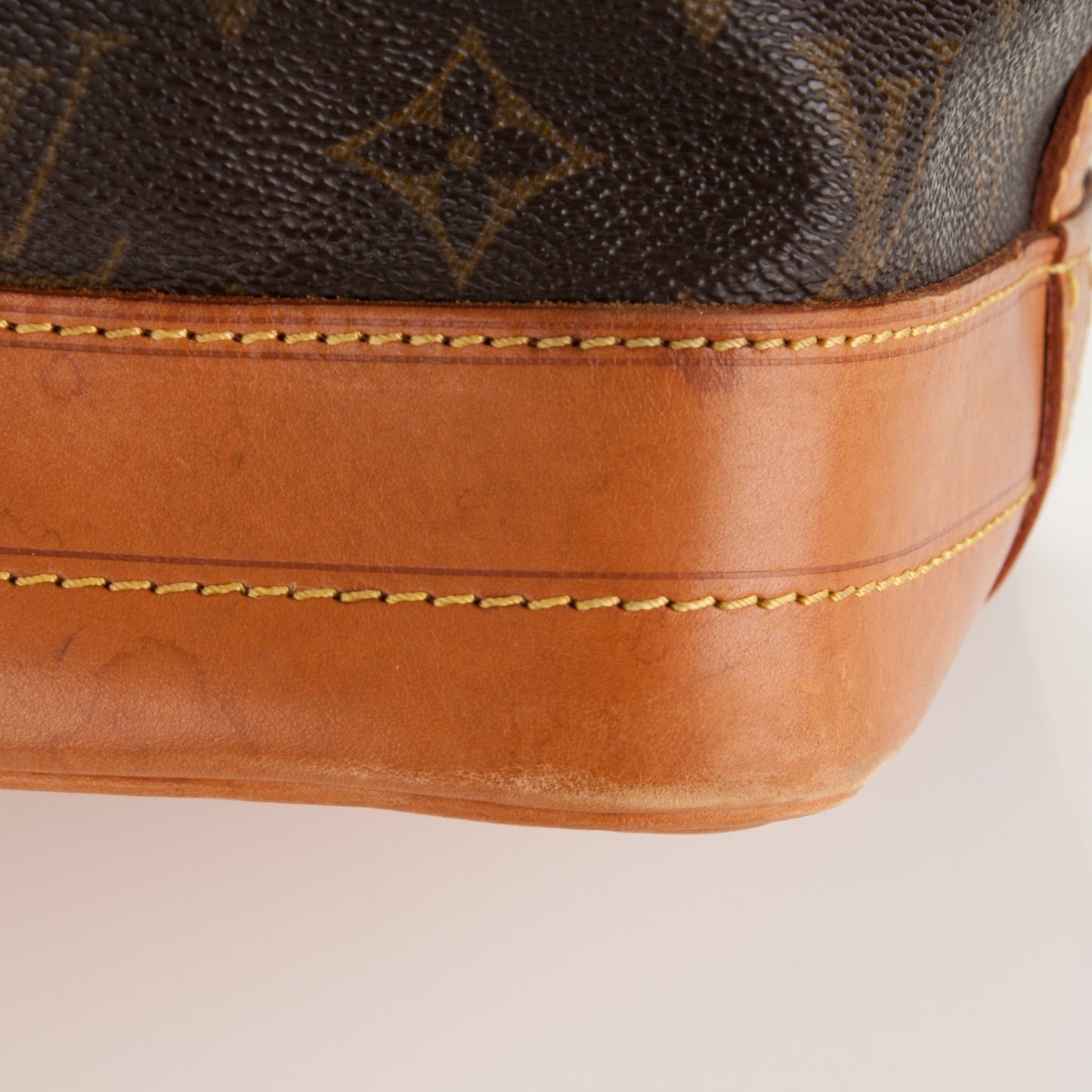 Monogram Noe