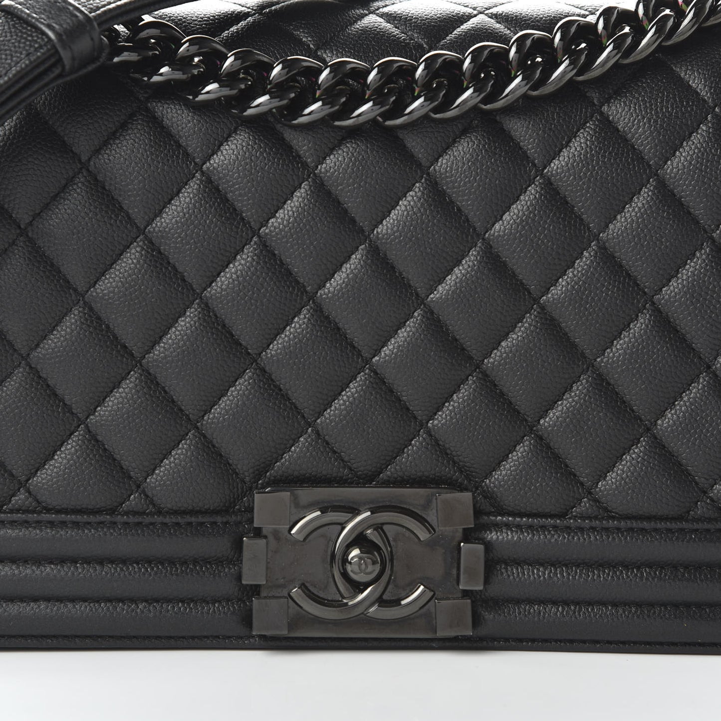 Caviar Quilted Medium Boy Flap So Black