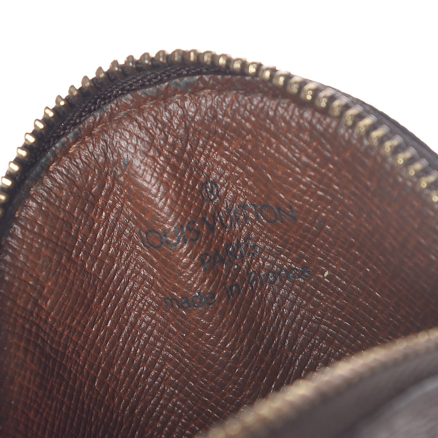 Louis Vuitton Monogram Round Coin Purse 6 of 8
