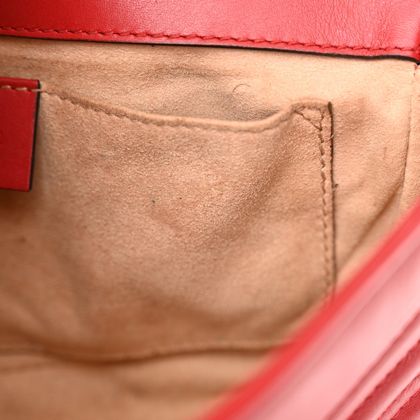 Calfskin Matelasse Mini GG Marmont Shoulder Bag Hibiscus Red