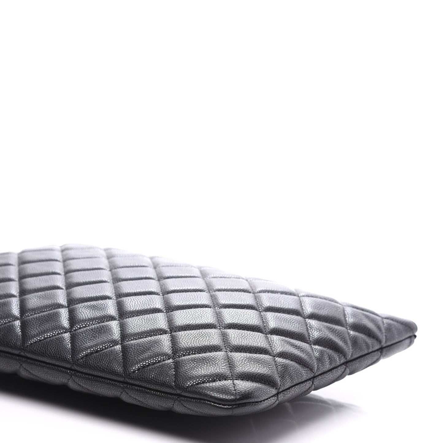 Caviar Quilted Medium Cosmetic Case Black