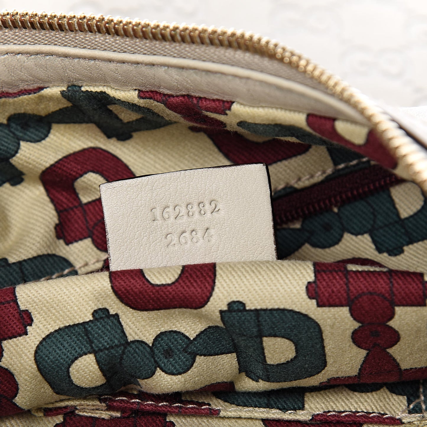 Guccissima Princy Hobo White