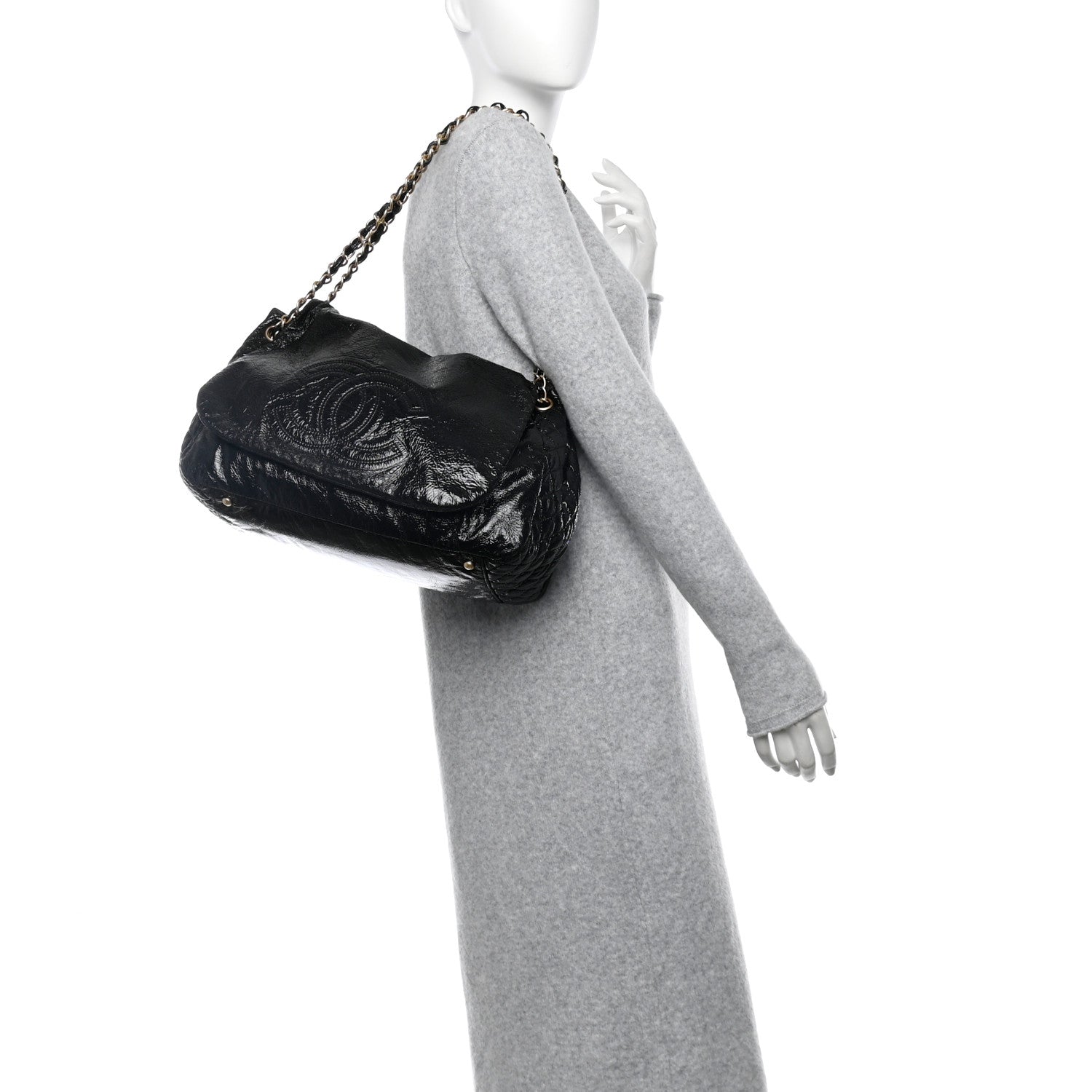 Chanel Vinyl XL Rock and Chain Flap Black 1736127 – FASHIONPHILE