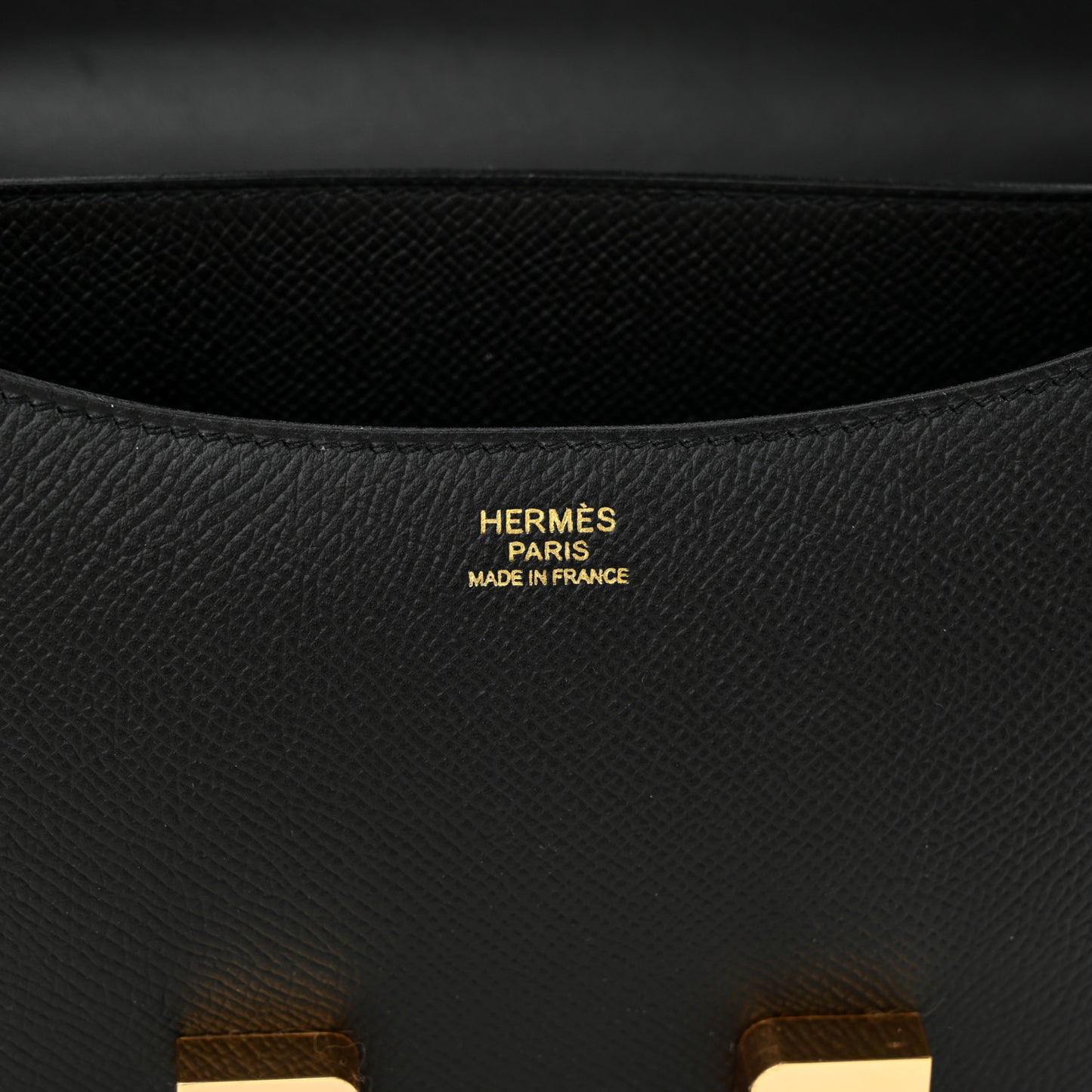 Epsom Constance 24 Black