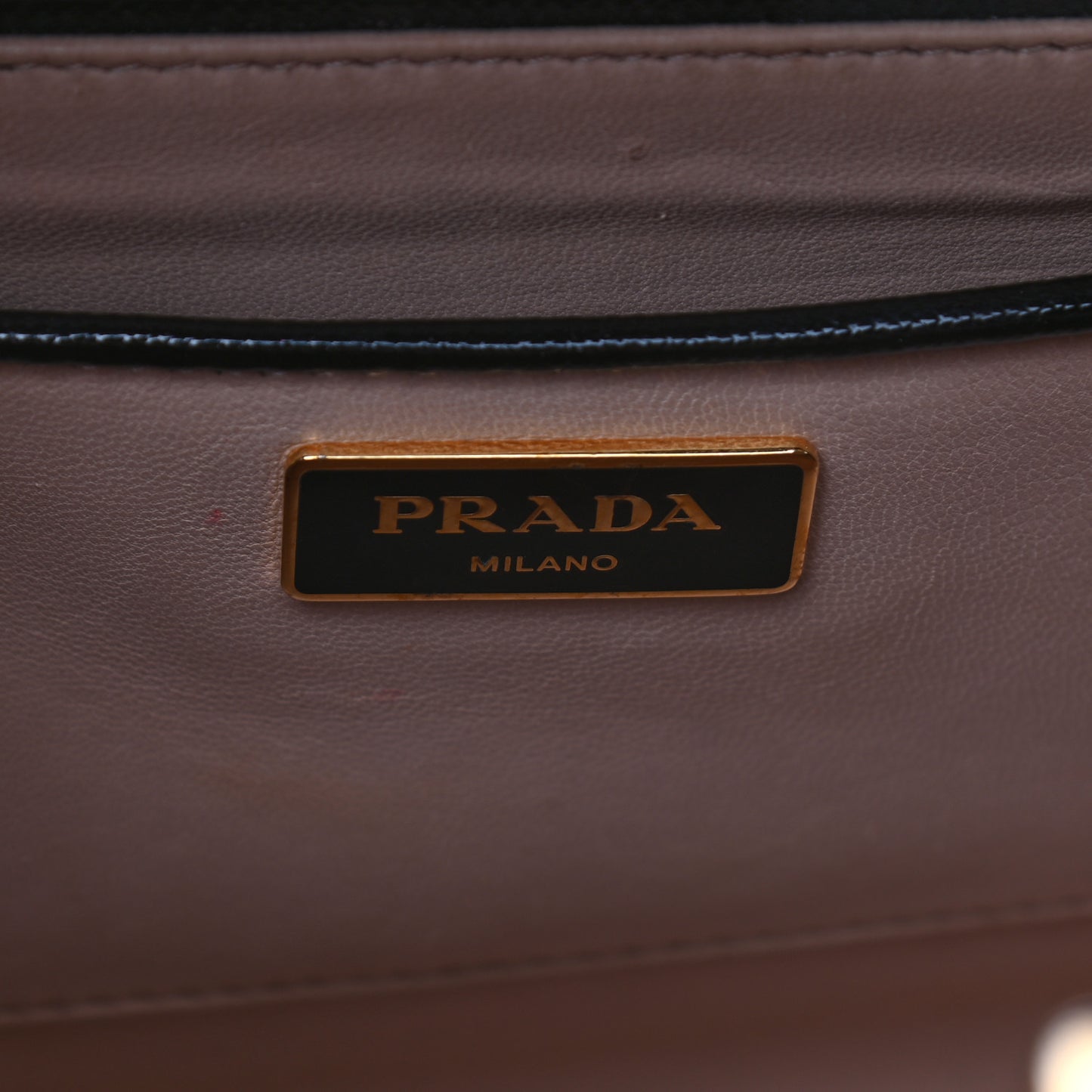 Saffiano Vernice Pyramid Bag Black