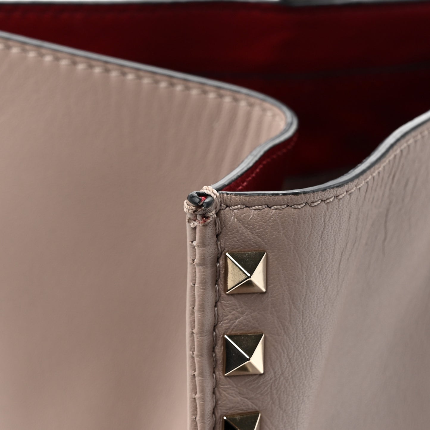 Nappa Medium Rockstud Soft Tote Soft Noisette