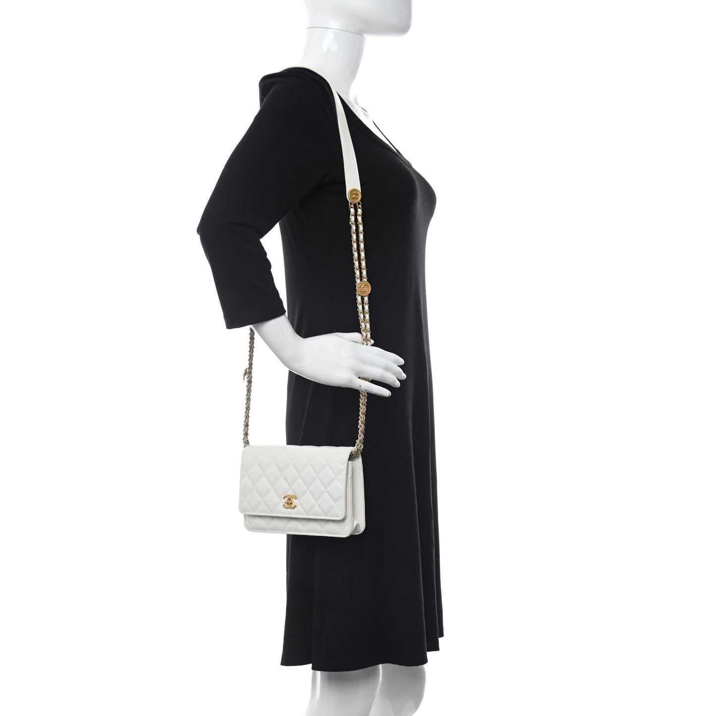 Caviar Quilted Twist Your Buttons Wallet On Chain WOC White