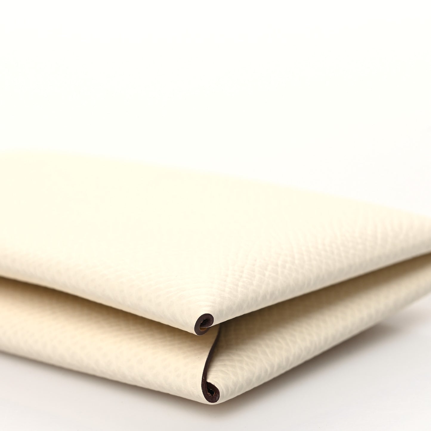 Epsom Verso Calvi Card Case Nata Sesame