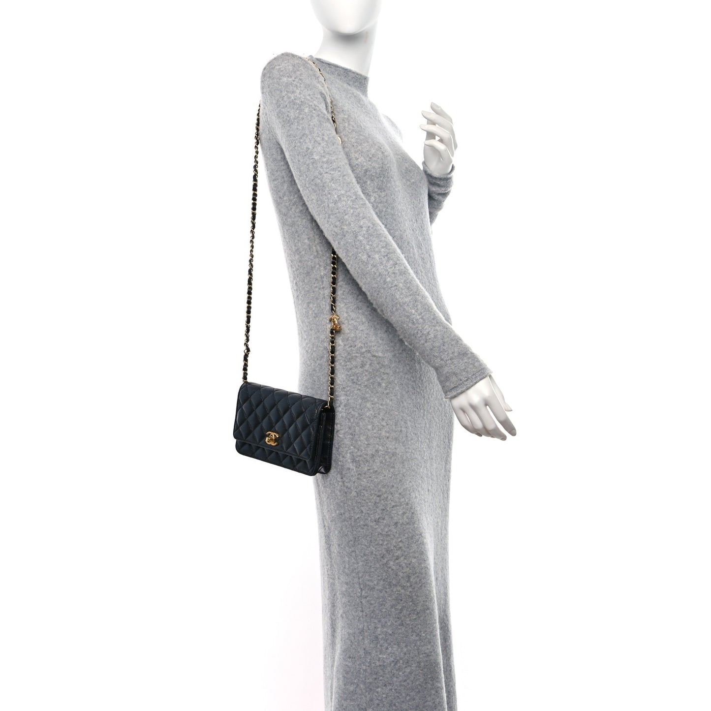 Pearly Caviar Quilted Fit For You Wallet On Chain WOC Black