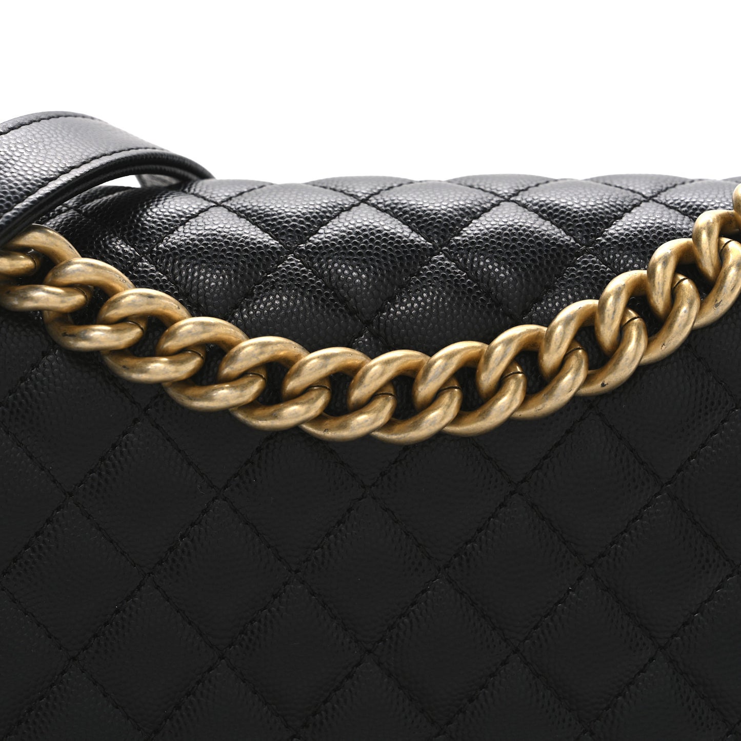 Caviar Quilted Medium Boy Flap Black