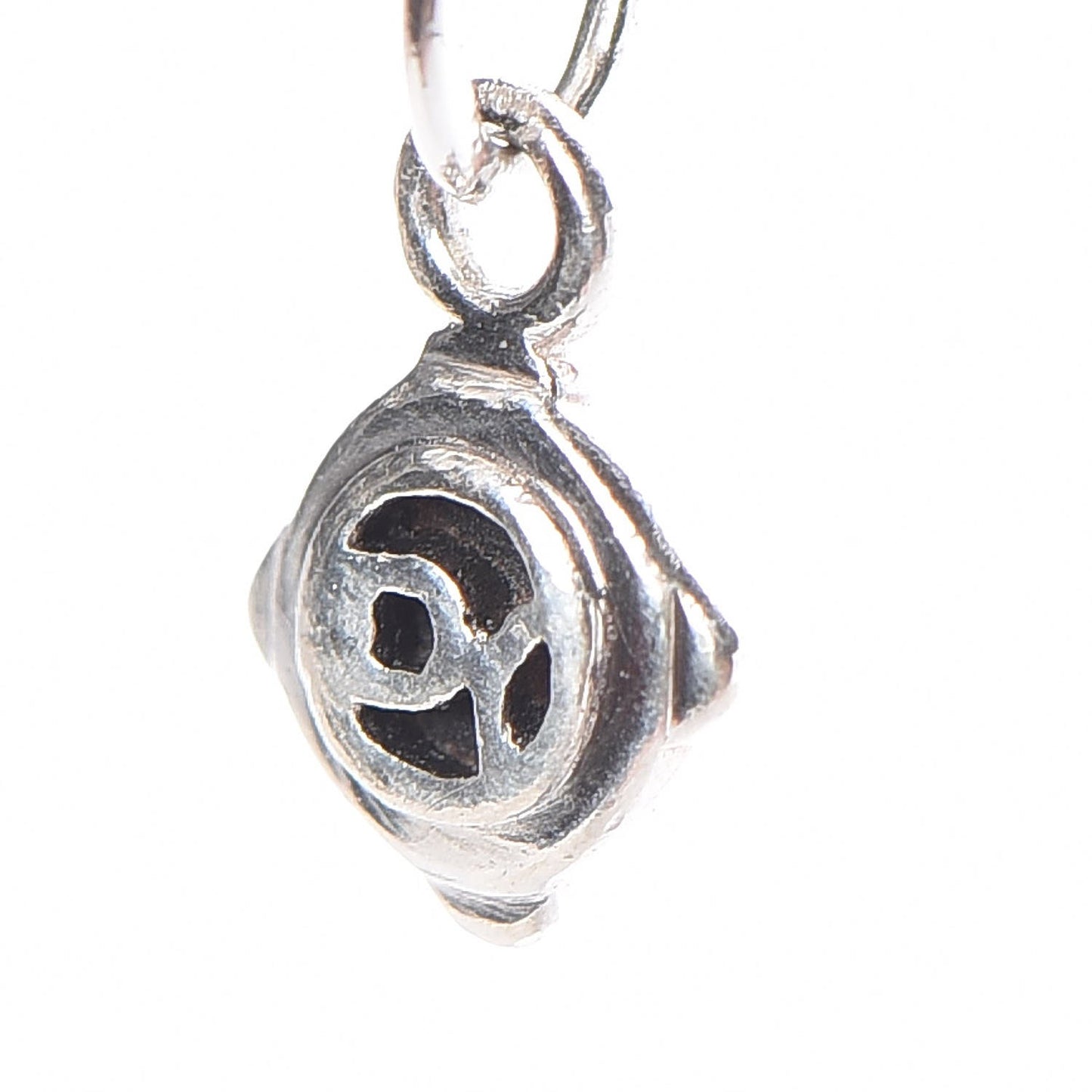 Sterling Silver Diamond 19mm Thoroughbred Pendant Necklace