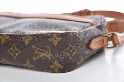 Louis Vuitton Monogram Trocadero 24 9 of 11