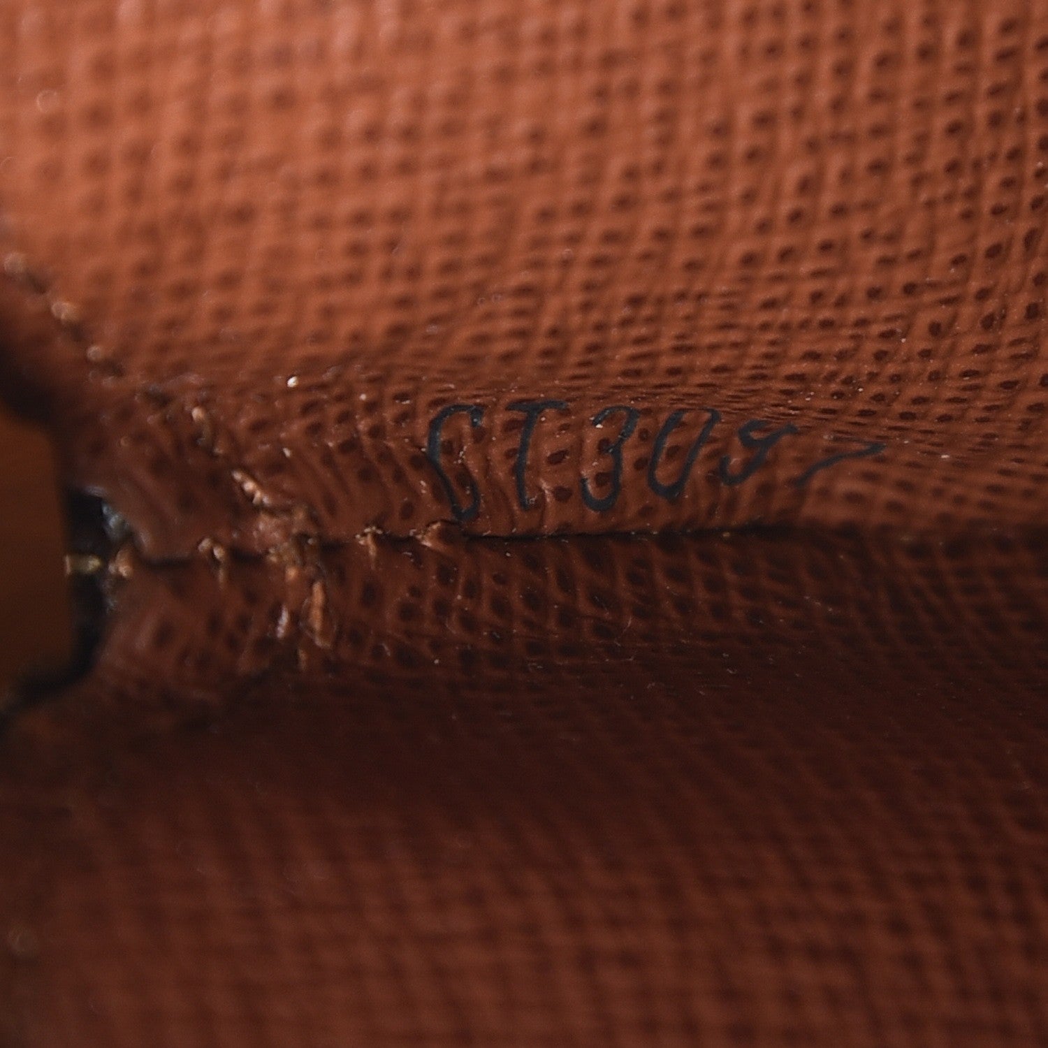 Louis Vuitton Monogram MOCA Round Coin Purse 7 of 8