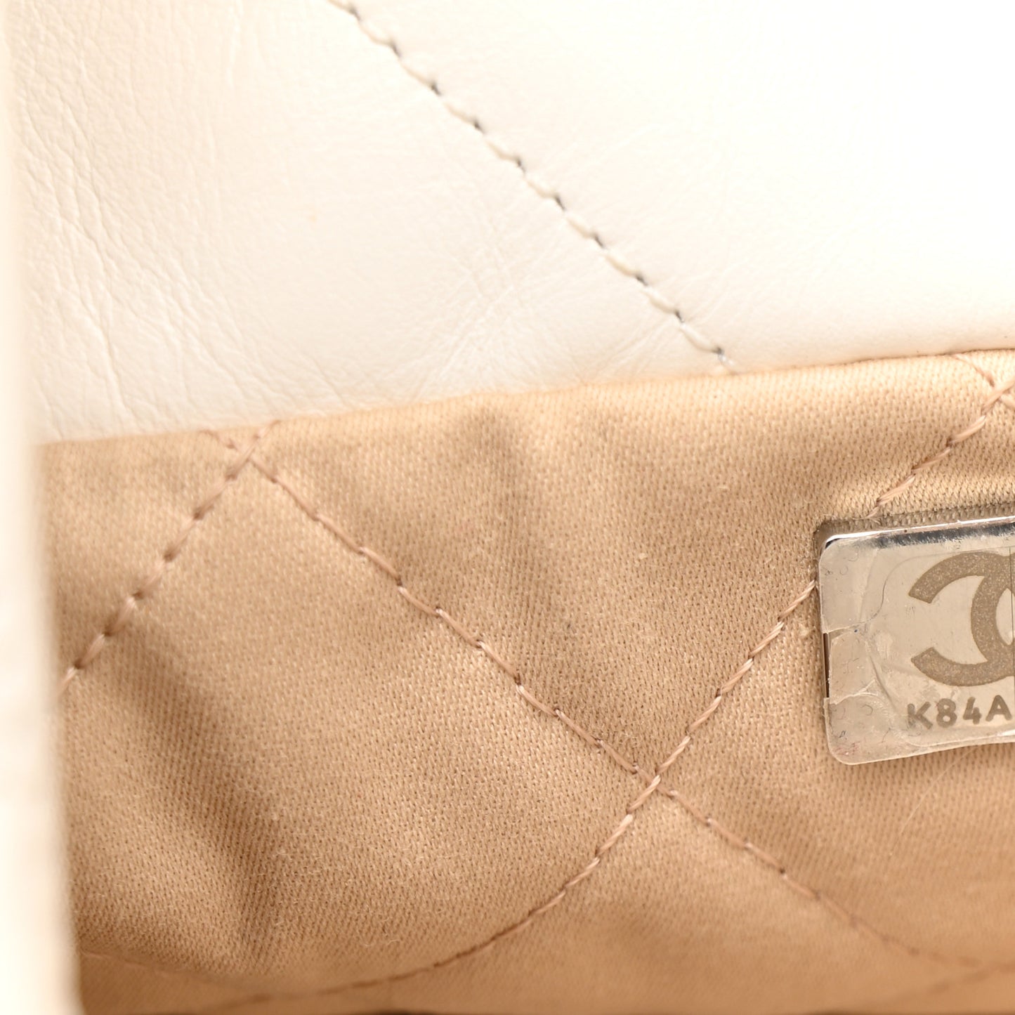 Shiny Calfskin Quilted Small Rainbow Chanel 22 White