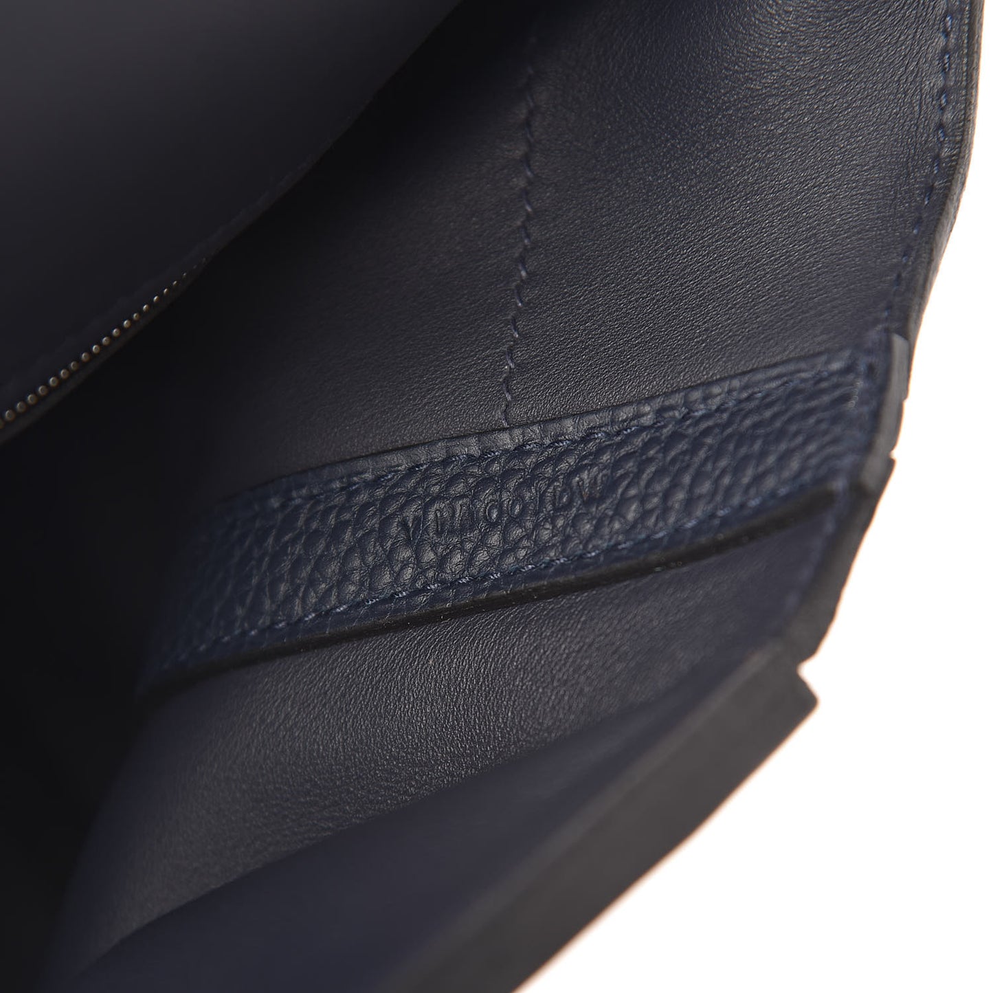 Togo Swift 24/24 29 Bleu Nuit Bleu Indigo Bordeaux
