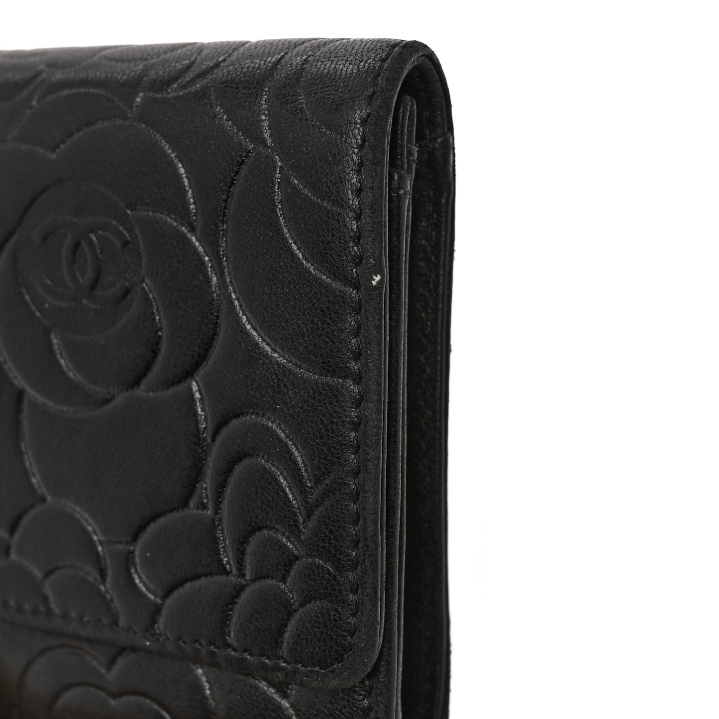Lambskin Camellia Embossed Medium Wallet Black