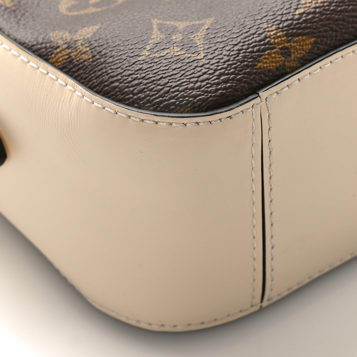 Louis Vuitton Monogram Saintonge Creme 9 of 11