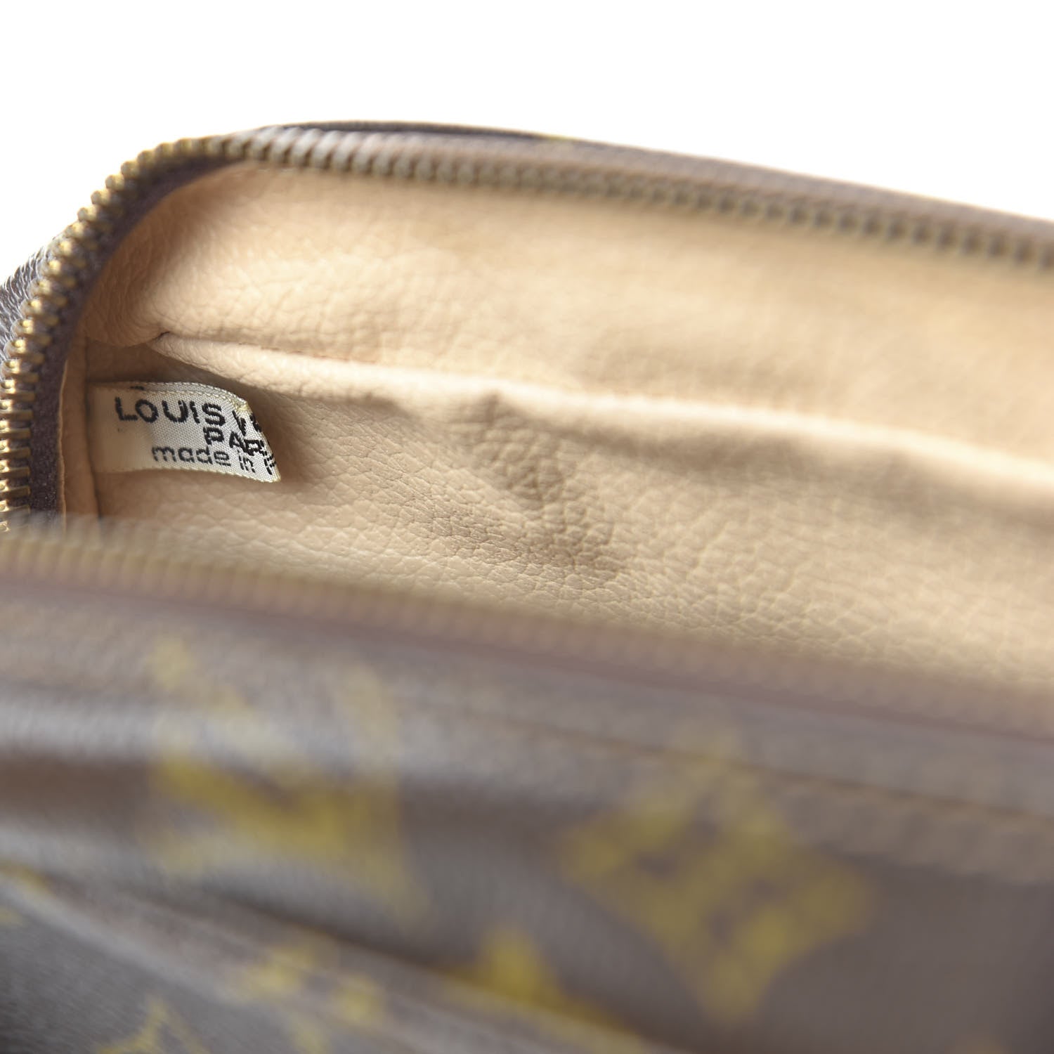 Louis Vuitton Monogram Trousse Toilette 28 8 of 9