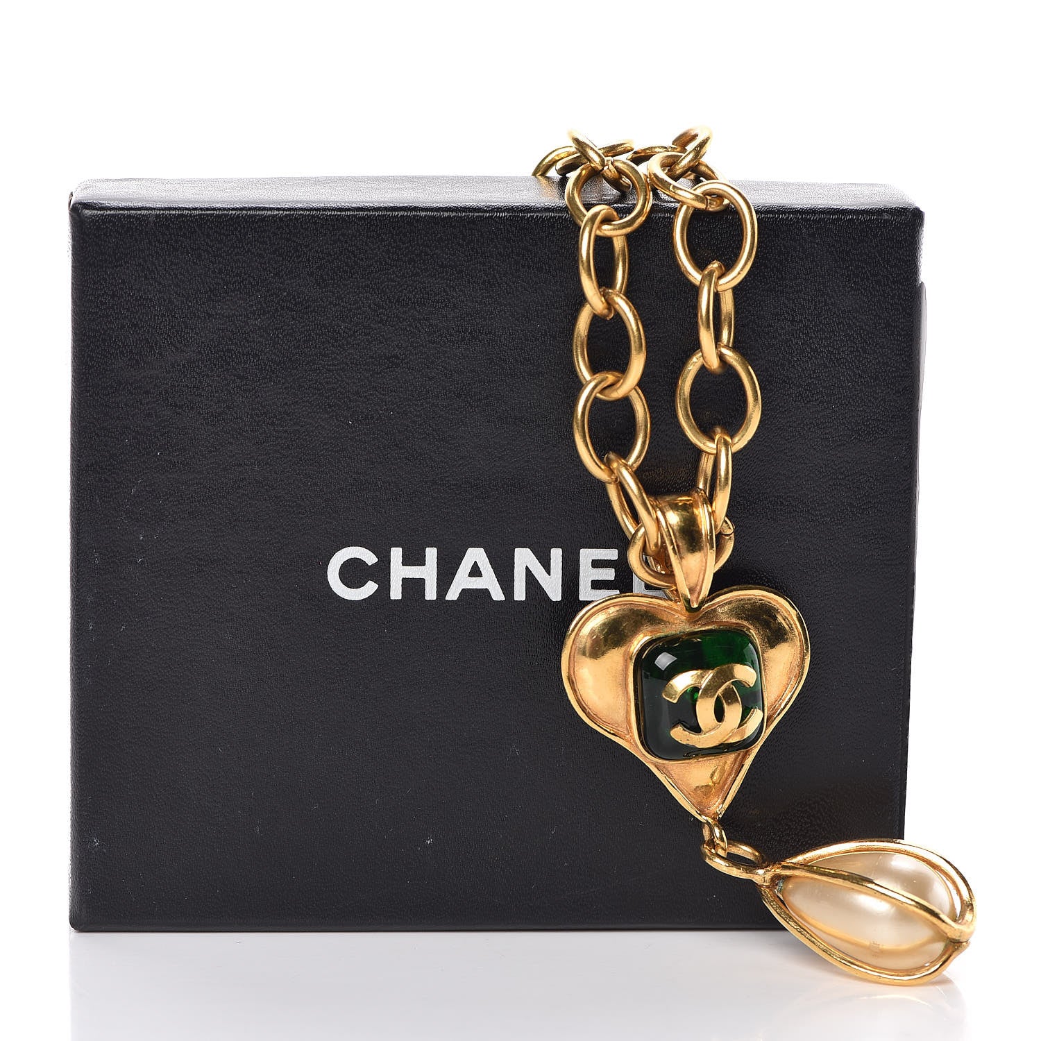 Chanel Pearl Heart CC Pendant Necklace Gold 7 of 7