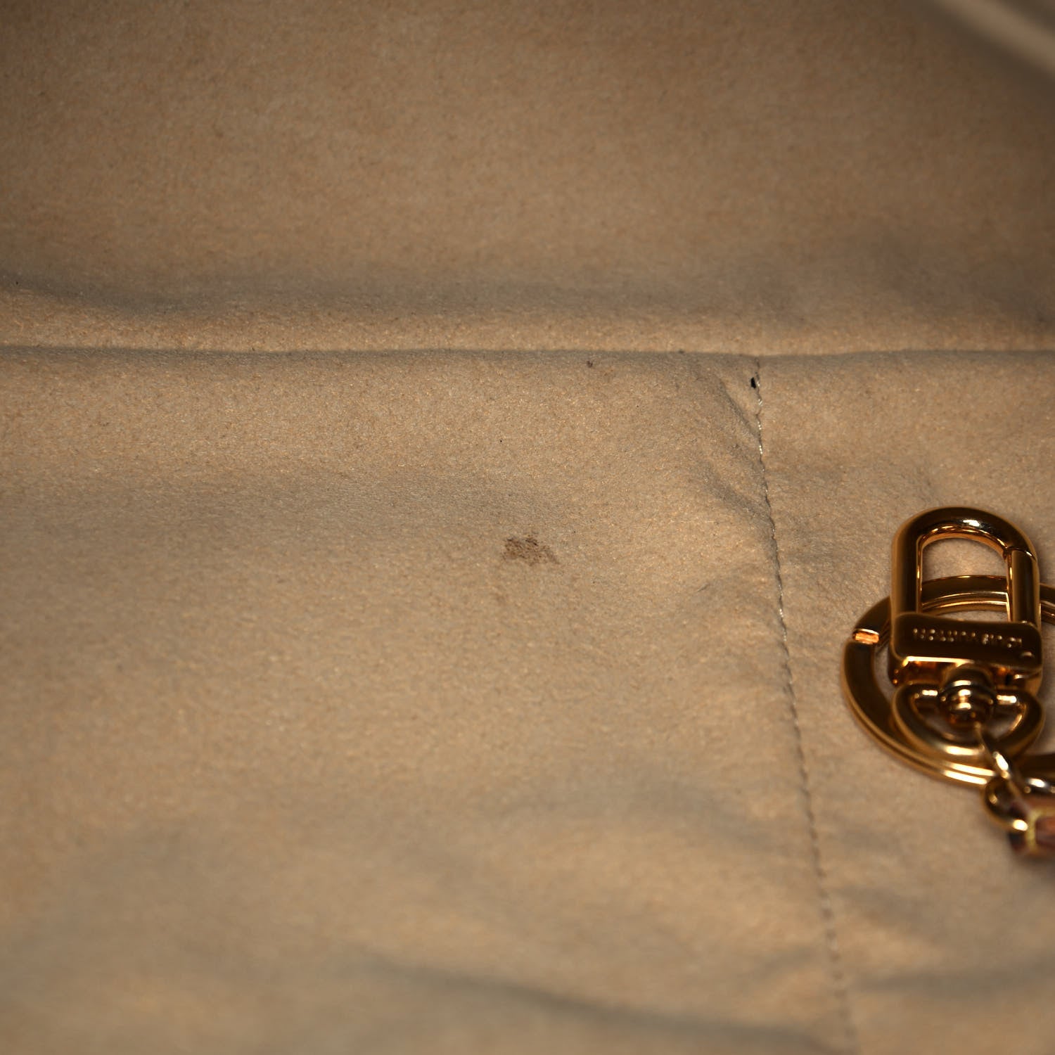 Louis Vuitton Monogram Artsy MM 13 of 16