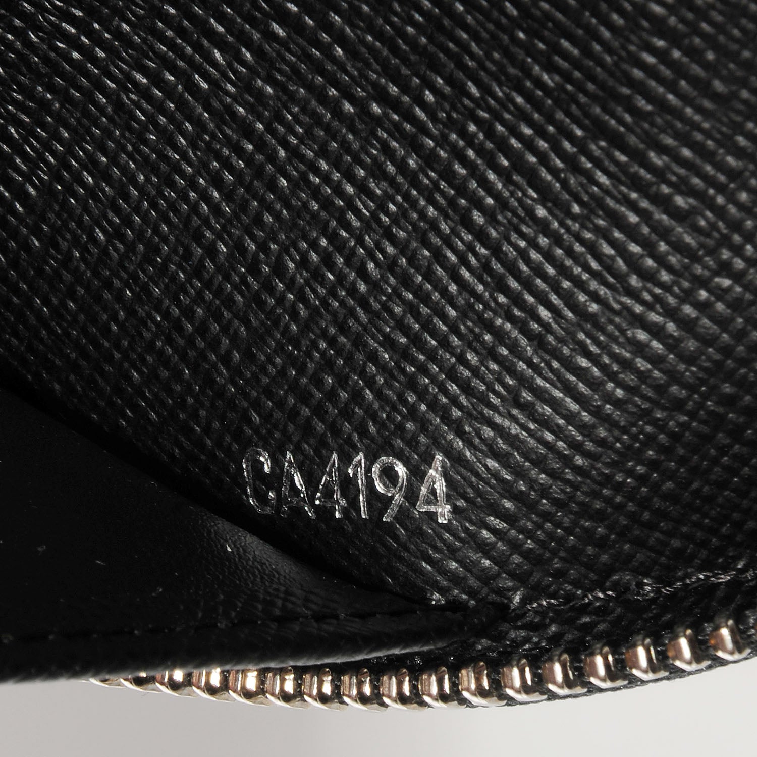 Louis Vuitton Epi Electric Zippy Organizer Wallet Black 8 of 8