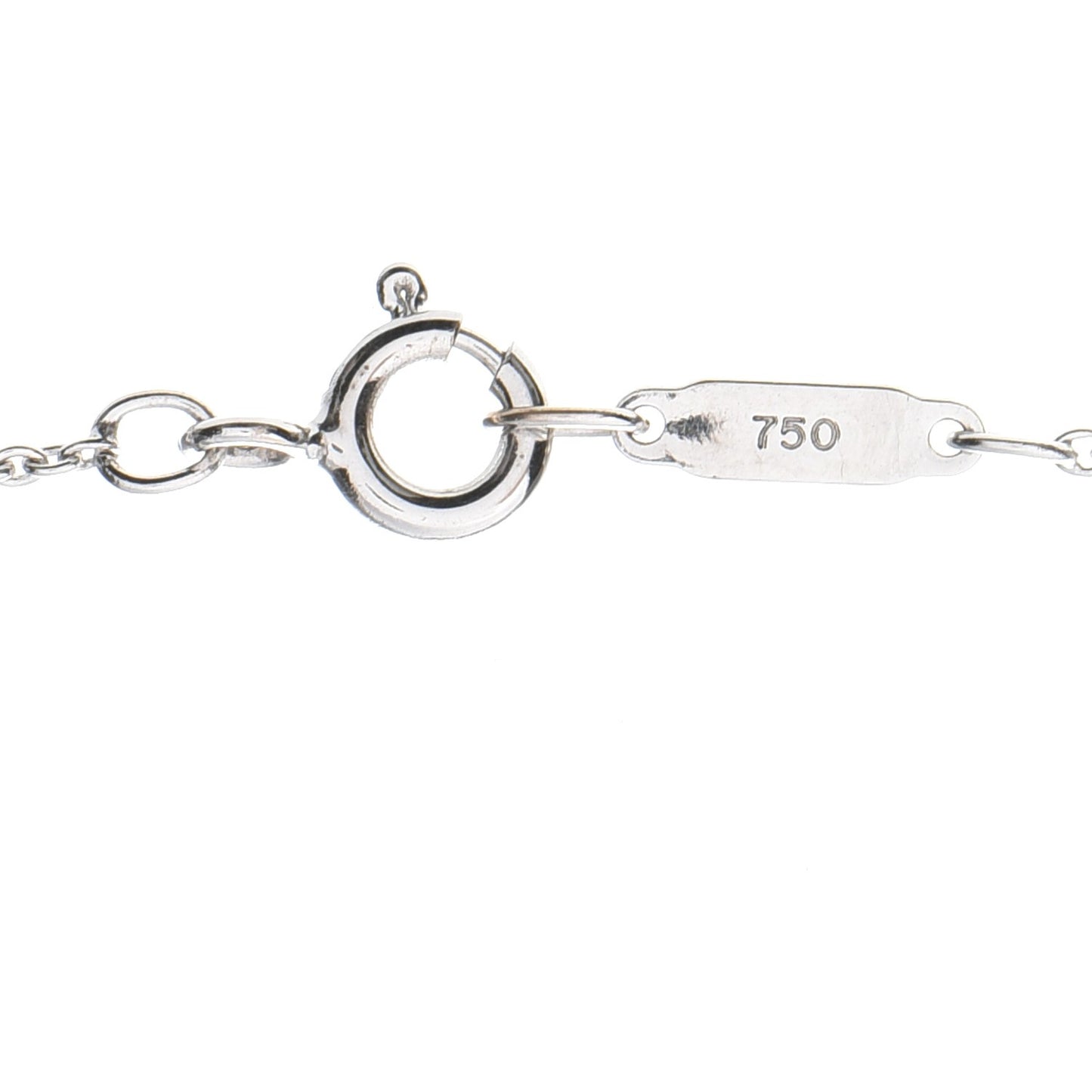 18K White Gold Diamond Metro Oval Pendant Necklace