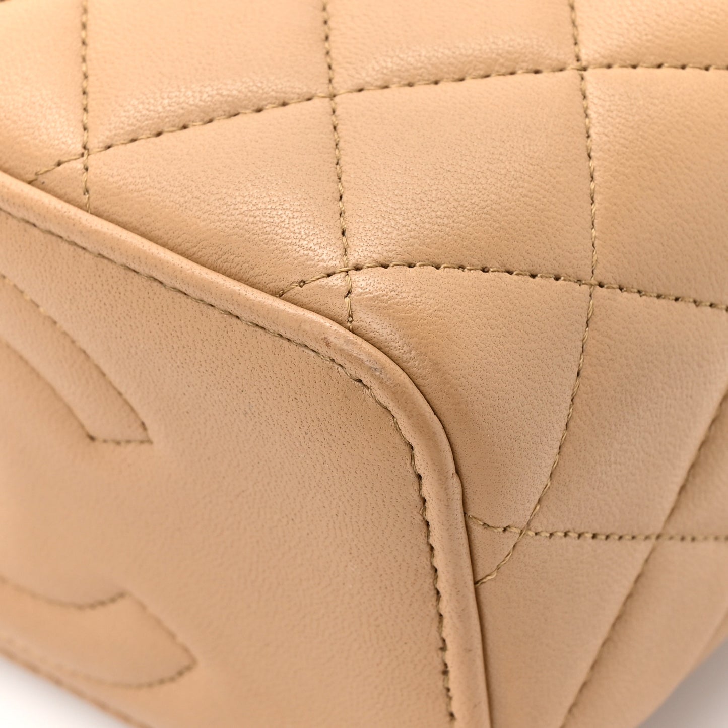 Lambskin Quilted Small Top Handle Vanity Case With Chain Beige