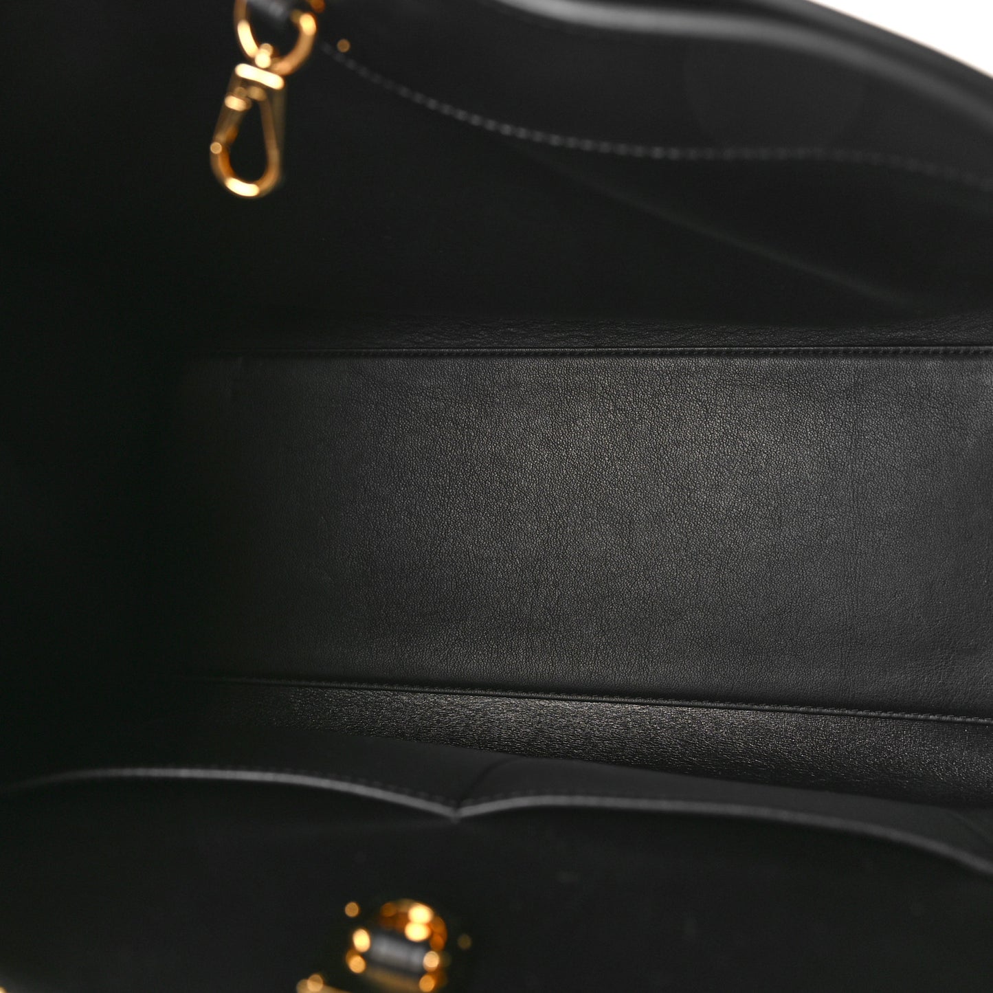 Veau Satin City Steamer GM Black