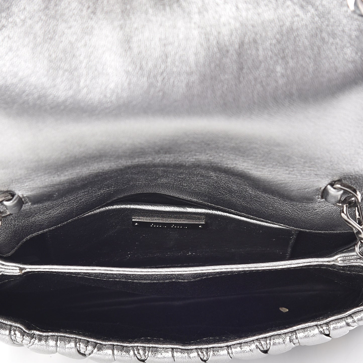 Metallic Nappa Matelasse Chain Crossbody Cromo