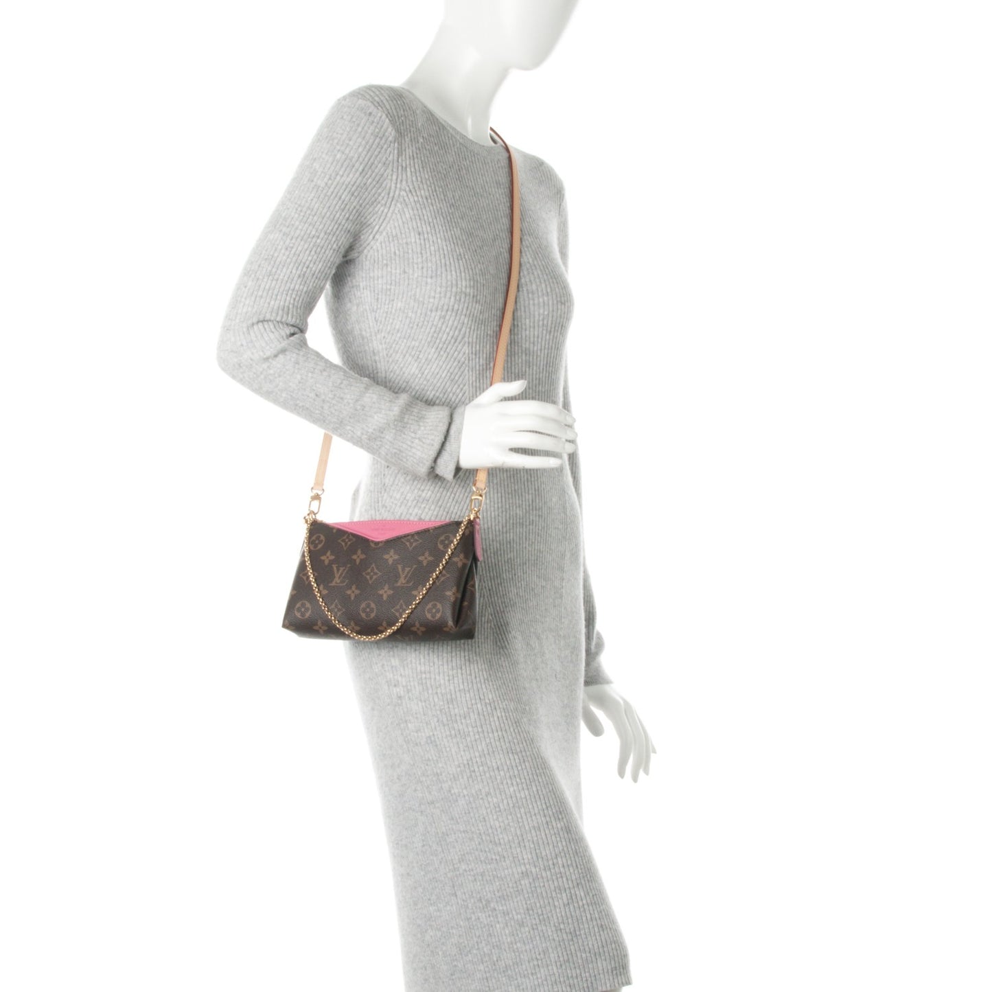 Monogram Pallas Clutch Rose Fizzy