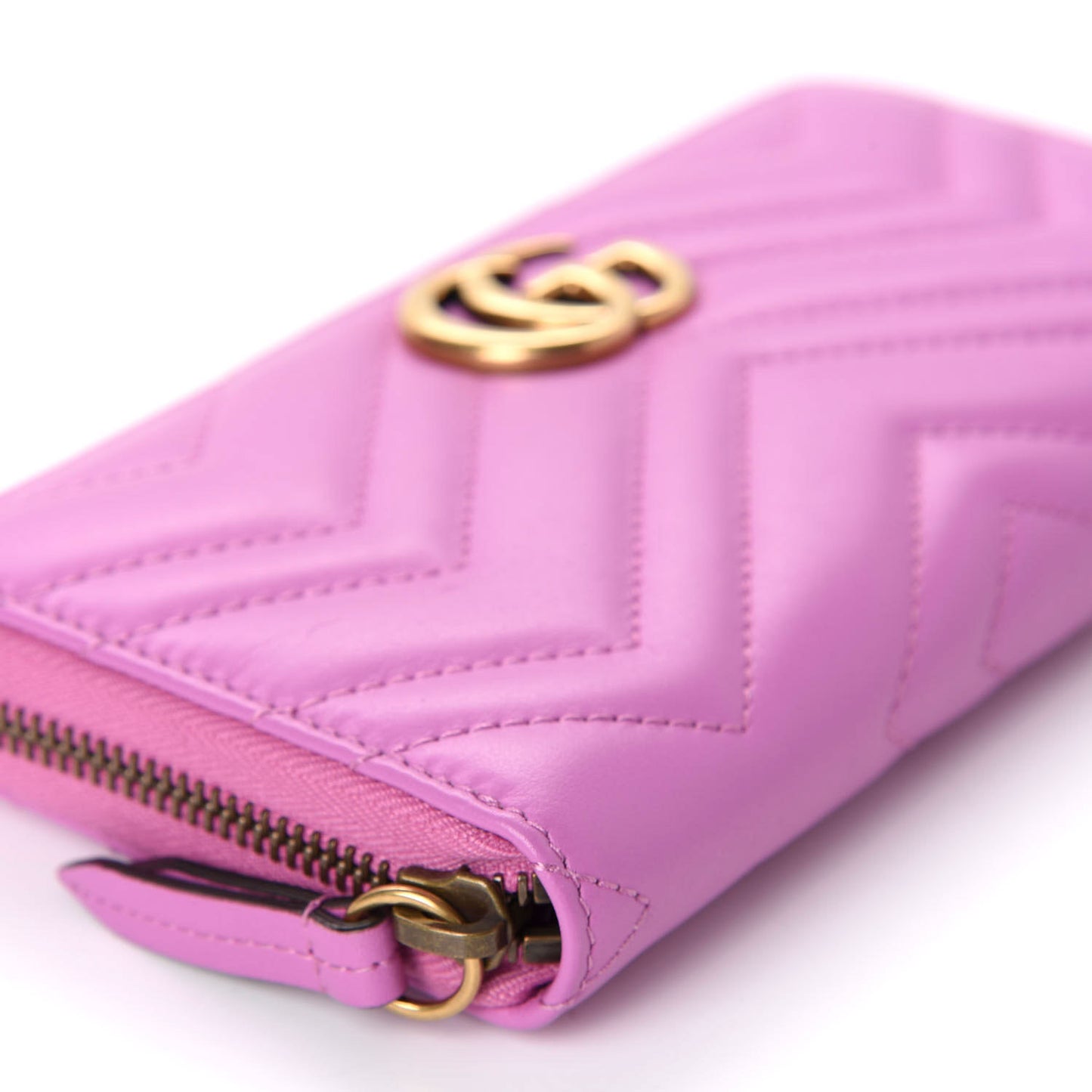 Calfskin Matelasse GG Marmont Zip Around Wallet Candy Mousse