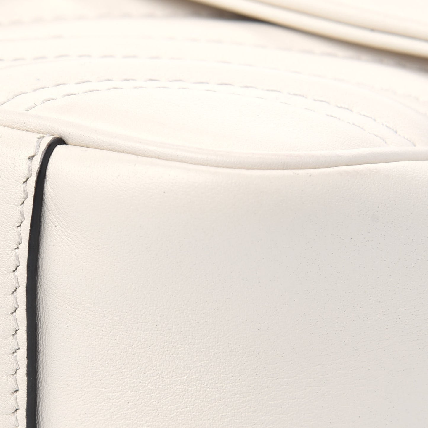 Calfskin Matelasse Mini GG Marmont Shoulder Bag White
