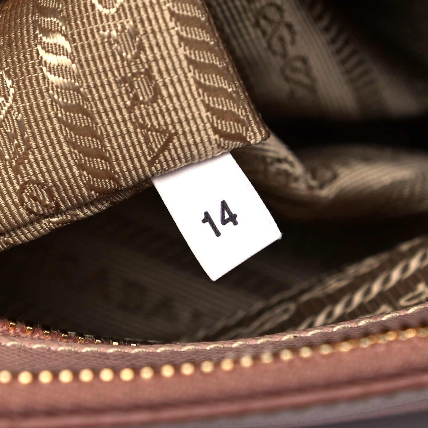 Saffiano Small Galleria Double Zip Tote Cammeo