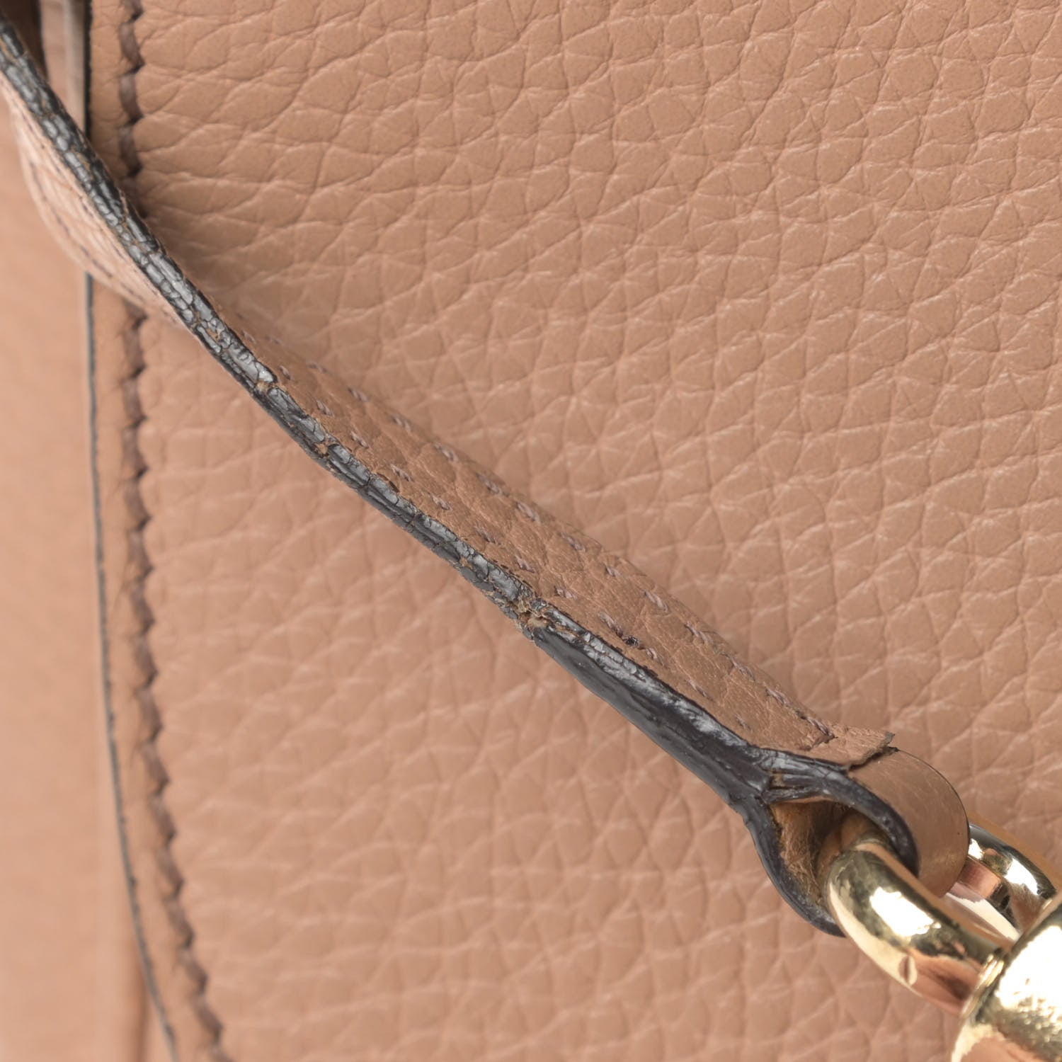 Gucci Pebbled Calfskin Medium Soho Flap Crossbody Camelia 18 of 18