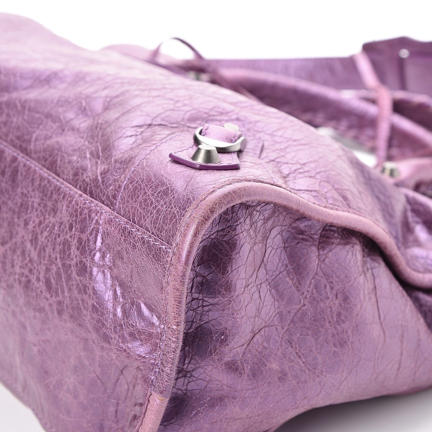Agneau Classic Hardware City Metallic Purple