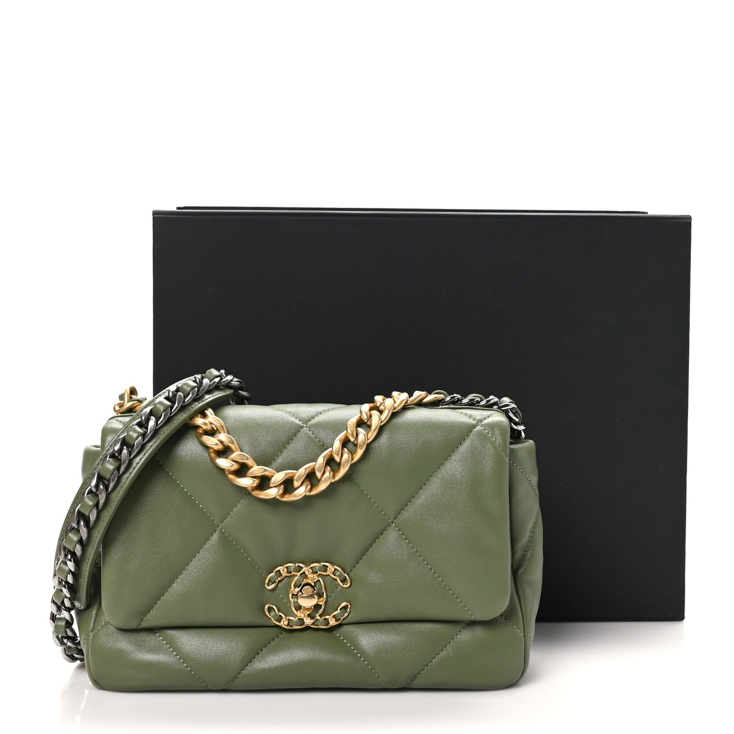 Lambskin Quilted Medium Chanel 19 Flap Green
