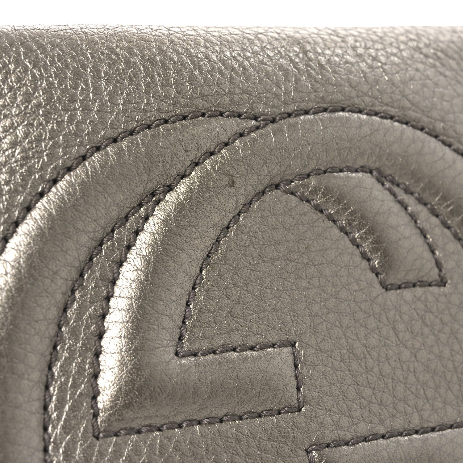 Gucci Metallic Pebbled Calfskin Small Soho Disco Bag Golden Beige 15 of 15