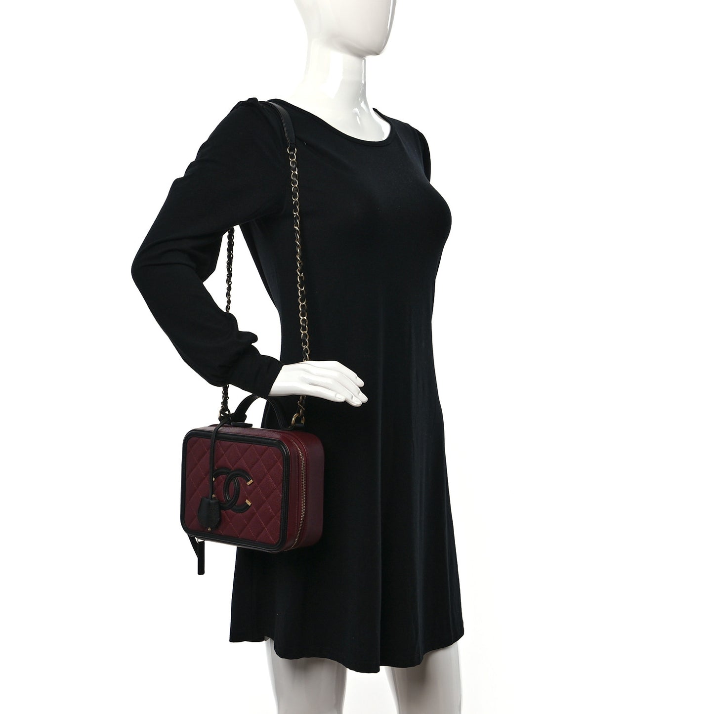 Caviar Quilted Medium CC Filigree Vanity Case Burgundy Black