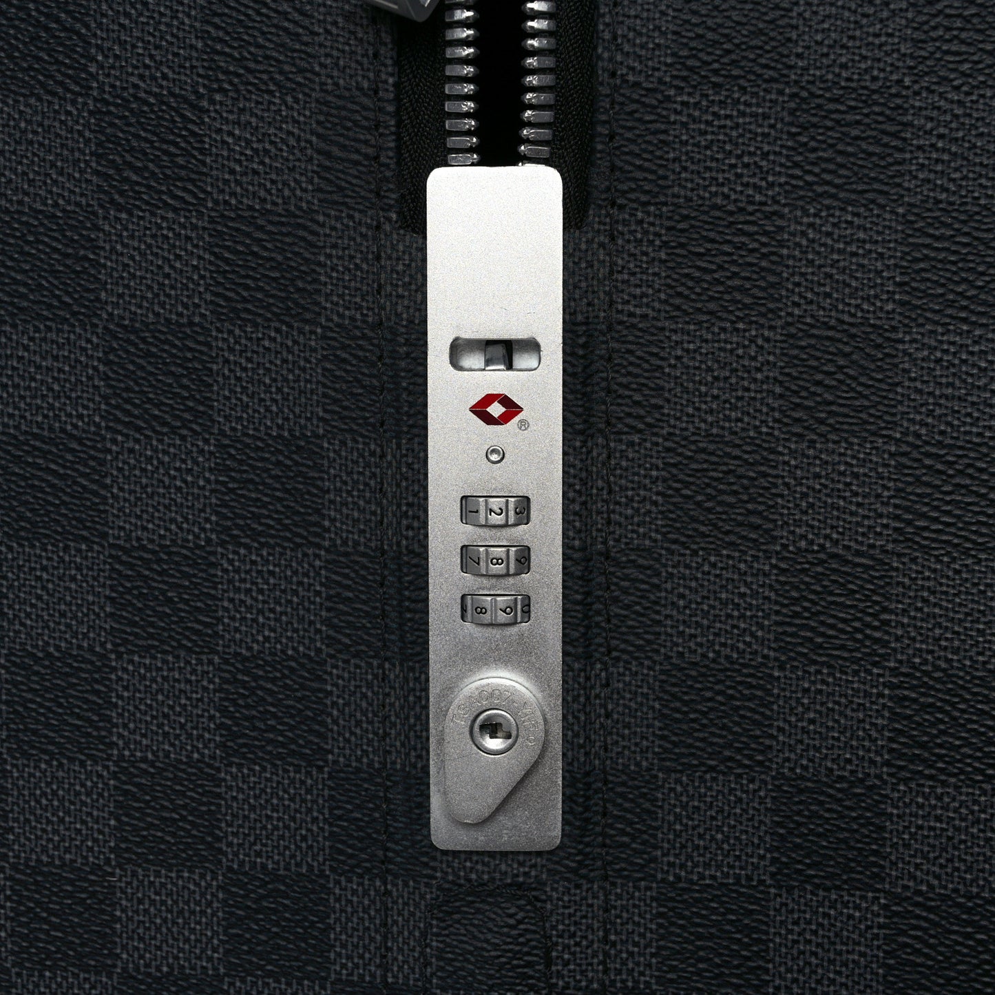 Damier Graphite Horizon 70